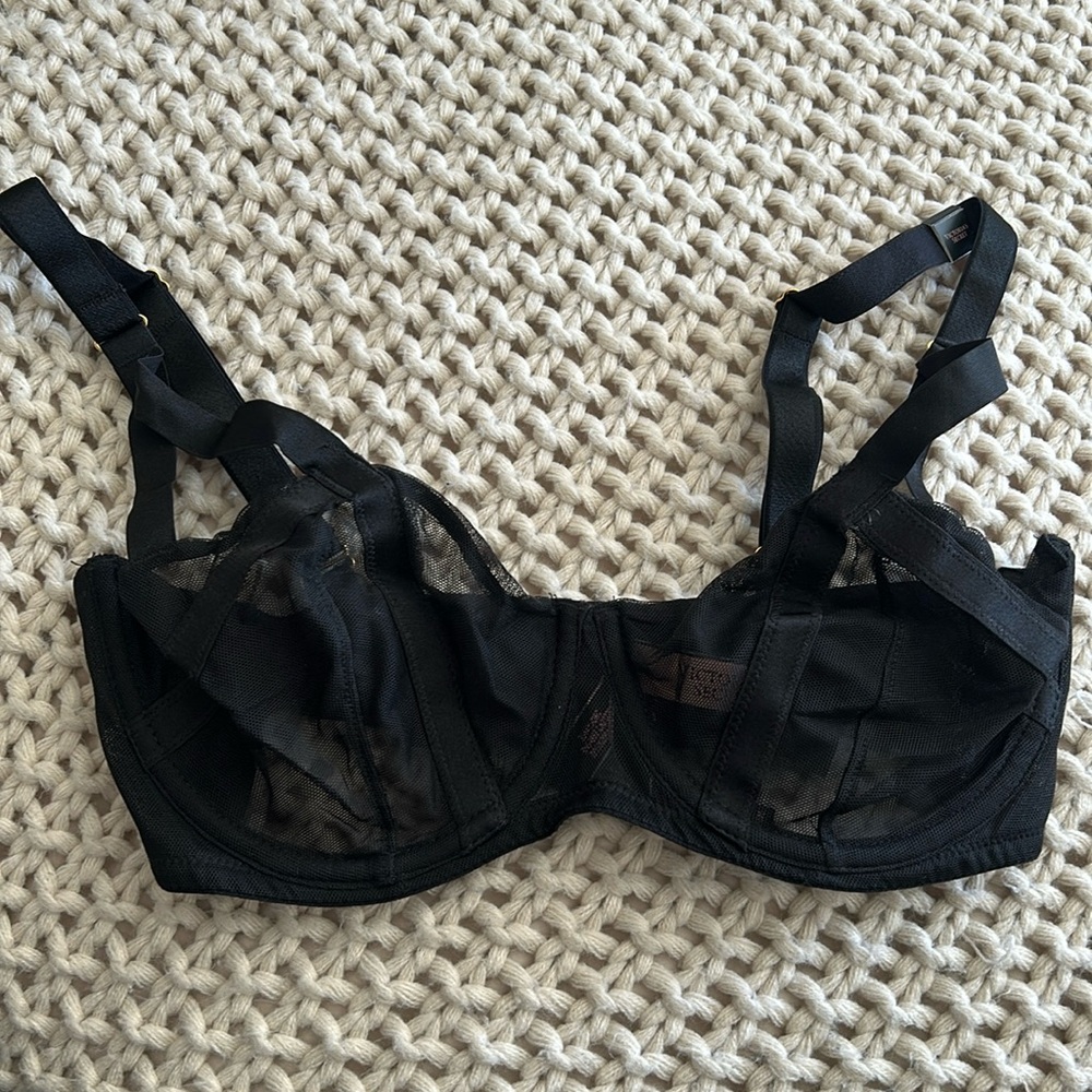 Victoria’s secret bra